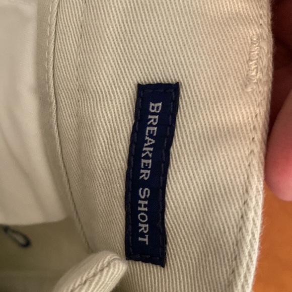 Vineyard vines shorts - Picture 3 of 3